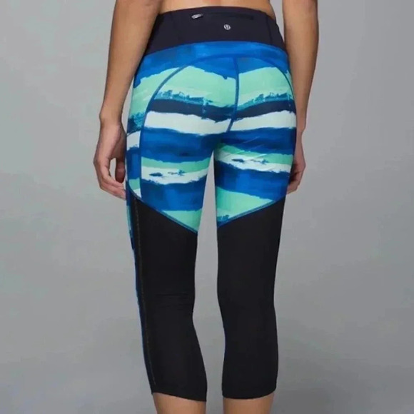 Lululemon Pace Pusher Crop *Full-On Luxtreme Brush Strokes Harbor Blue Menthol - Picture 1 of 15
